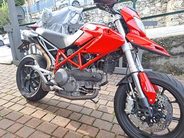 ducati Hypermotard 1100