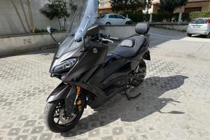 Yamaha T-Max 560 Tech Max - 2025
