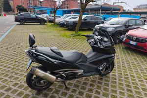 Kymco AK550