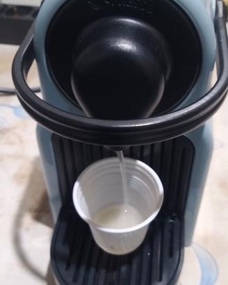 macchina caffè Nespresso Inissia 