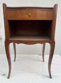 Il Comodino in Stile Luigi XV