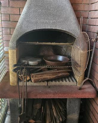 Barbeque di pietra da giardino LEGGI DESCRIZIONE