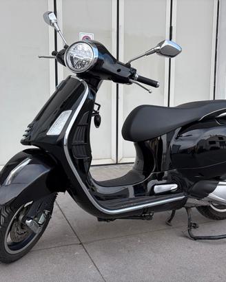 Vespa GTS Super 300 hpe - 2023