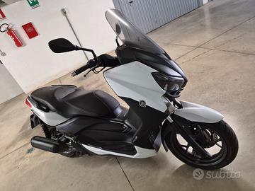 Yamaha Xmax 250 ESEMPLARE