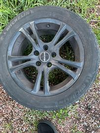 3 PEZZI DI CERCHI DA 16POLLICI CON GOMME