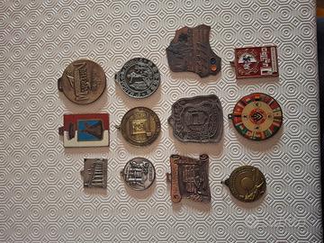 12 medaglie vintage sportive e commemorative 