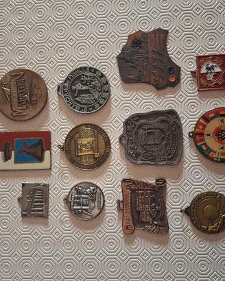 12 medaglie vintage sportive e commemorative 