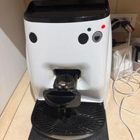 Macchina da caffè sistemata Lavazza