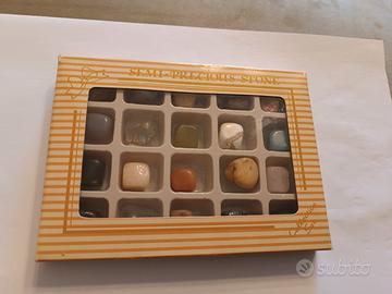 Set da collezione di pietre semipreziose