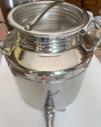 Contenitore per olio 5 litri.