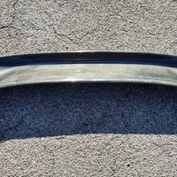 Alettone spoiler in carbonio completo di staffe