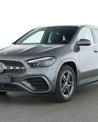 MERCEDES-BENZ GLA 180 Automatic AMG Line Premium