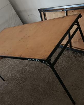 2 banchi apribili per mercatini o altri usi