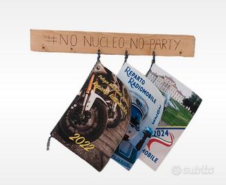 Porta calendari da muro