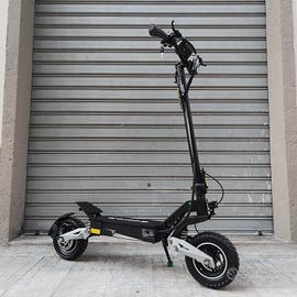 Monopattino Elettrico 500W 11" 48V 18Ah OOTD T10