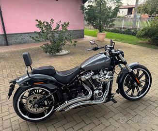 Harley Davidson Breakout - 2022