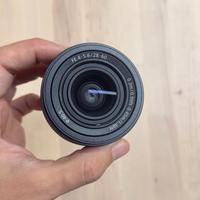 Sony FE 28-60mm F4-5.6 (attacco E, full frame)