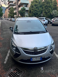Opel zafira 2014