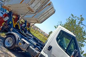 Allestimento compattatore per Iveco daily