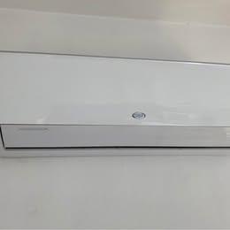 Impianto split condizionatore aria calda/fredda Ar