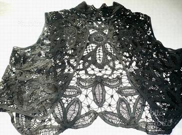 Gilet in pizzo,top seta,giacchino in tulle,bustier