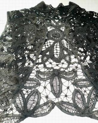 Gilet in pizzo,top seta,giacchino in tulle,bustier