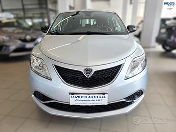 Lancia Ypsilon 1.2 69 CV 5 porte Gold