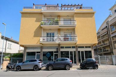 3 LOCALI A GIULIANOVA