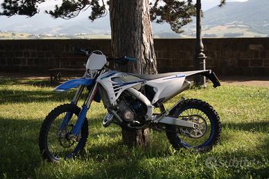TM 125 2T EN 2024