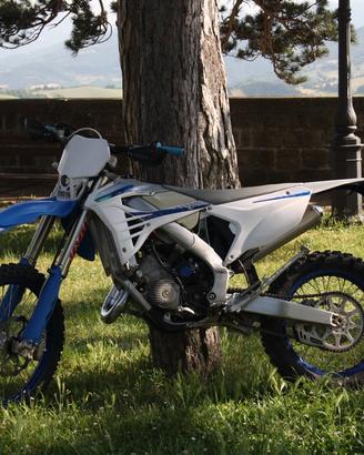 TM 125 2T EN 2024