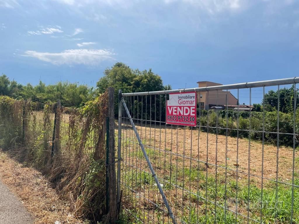 Terreno di 1000 m² a Mondragone - Vista 2