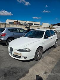 PEZZI RICAMBIO - Alfa Romeo 147 - 2000