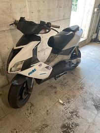 aprilia sr 50 2 tempi