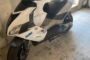 aprilia sr 50 2 tempi