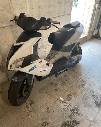 aprilia sr 50 2 tempi