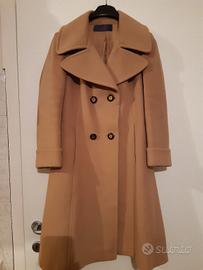Cappotto in lana color cammello