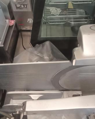 Affettatrice 220 v