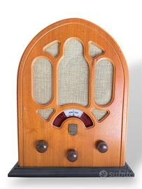 Radio vintage Philips in stile retró