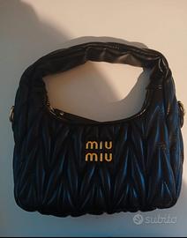 borsa stile miu miu 