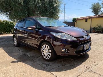 FORD Fiesta 4ª serie - 2010