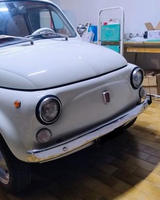 Fiat 500 completamente restaurata
