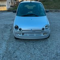 Micro car piaggio grecav  ake