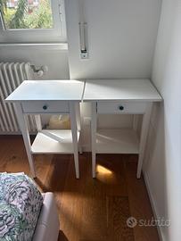 Coppia di comodini Hemnes Ikea bianchi