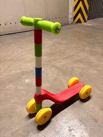 Monopattino 4 ruote plastica per bambini
