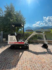 Escavatore Bobcat X320