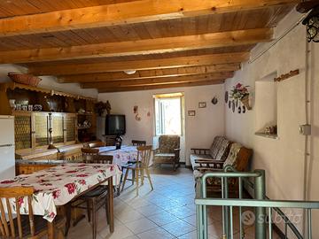 Rustico indipendente in borgo antico