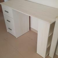 Scrivania come NUOVA 