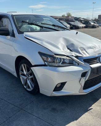 Ricambi per Lexus CT200H 2014