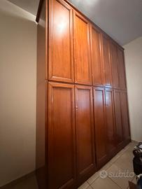 Grande armadio 10 ante in legno stile classico