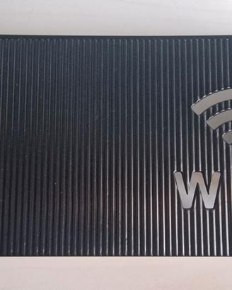 Box nero porta wi-fi. Nuovo